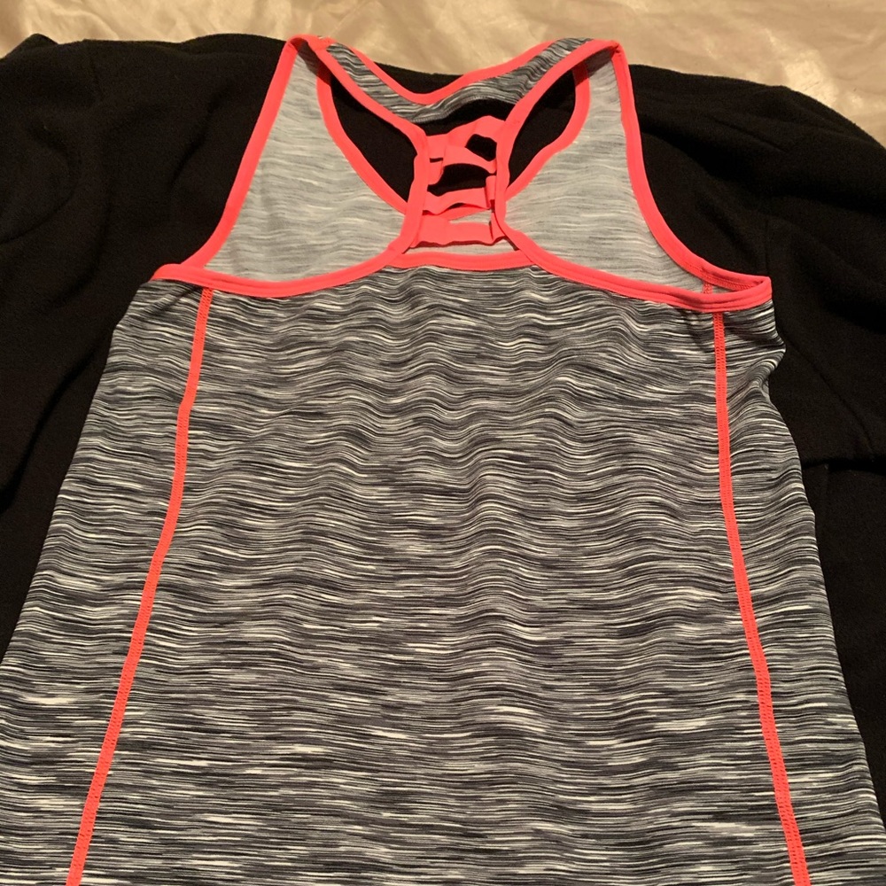 Athletic top - Picture 2 of 2